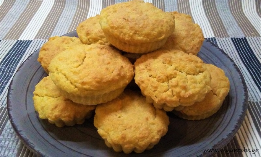 Αλμυρά muffins με τυρί